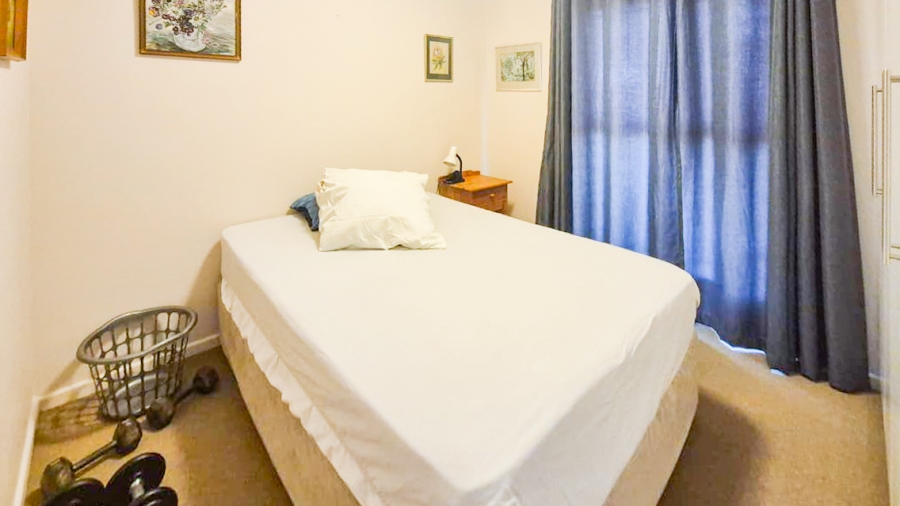 4 Bedroom Property for Sale in Langerug Western Cape